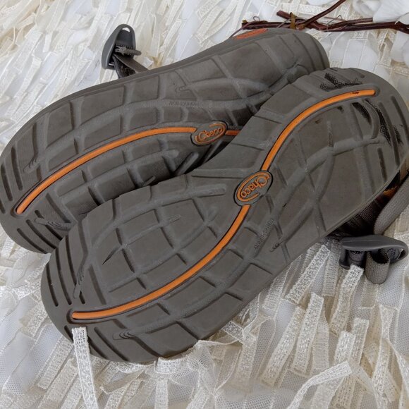 Chaos Sandals - Picture 3 of 5